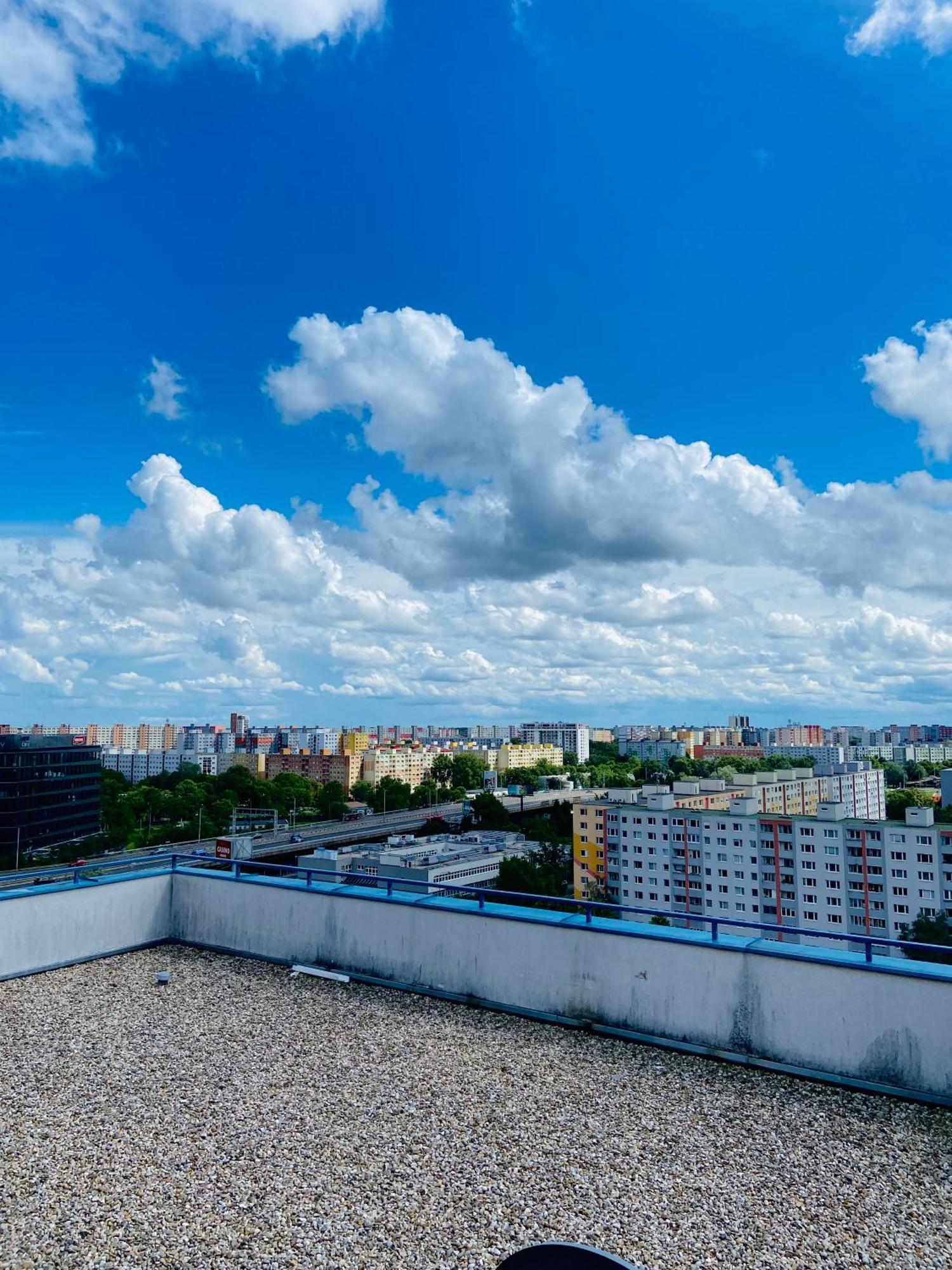 Cozy Studio On The Roof, Next To Incheba Expo 布拉迪斯拉发 外观 照片